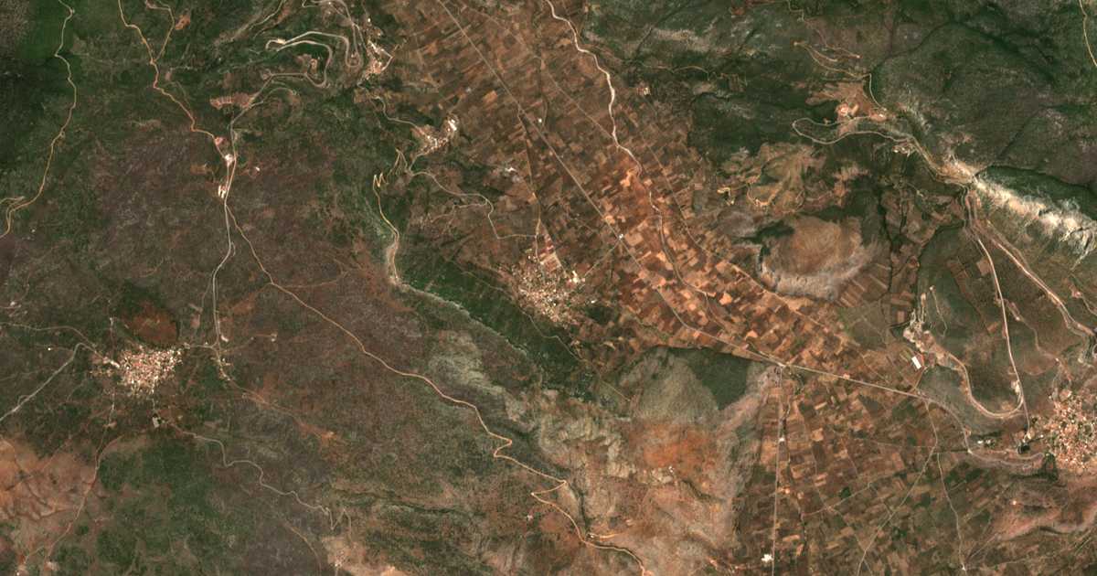 Satellitenkarte von Sernikákion