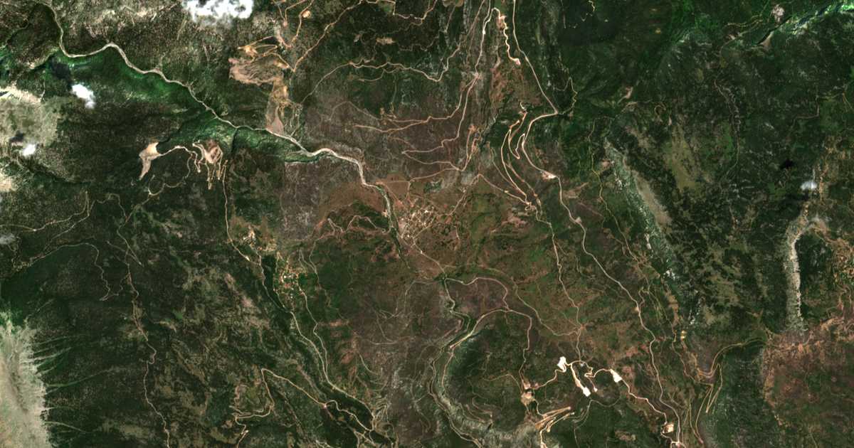 Satellitenkarte von Víniani