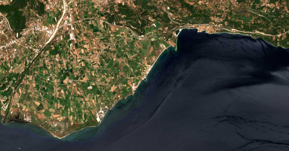 Satellitenkarte von Chiliadoú