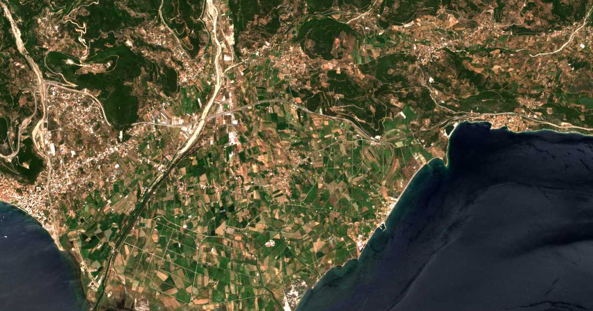 Satellitenkarte von Lóngos