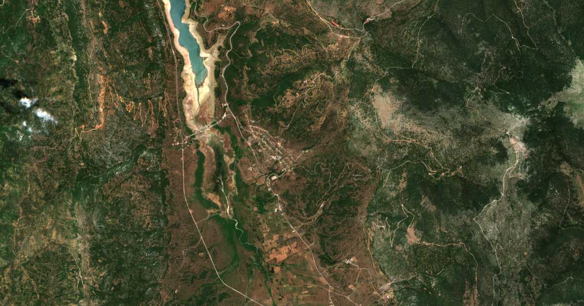 Satellitenkarte von Pentápolis