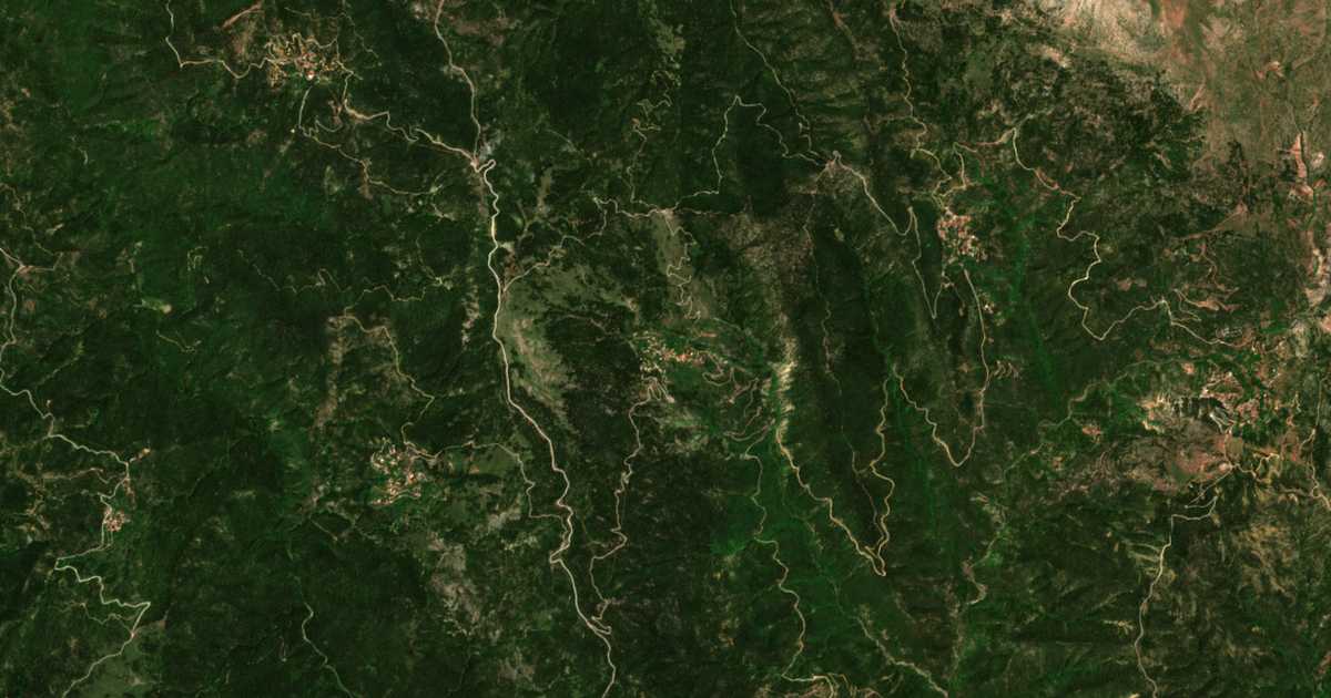 Satellitenkarte von Ypsilón Choríon