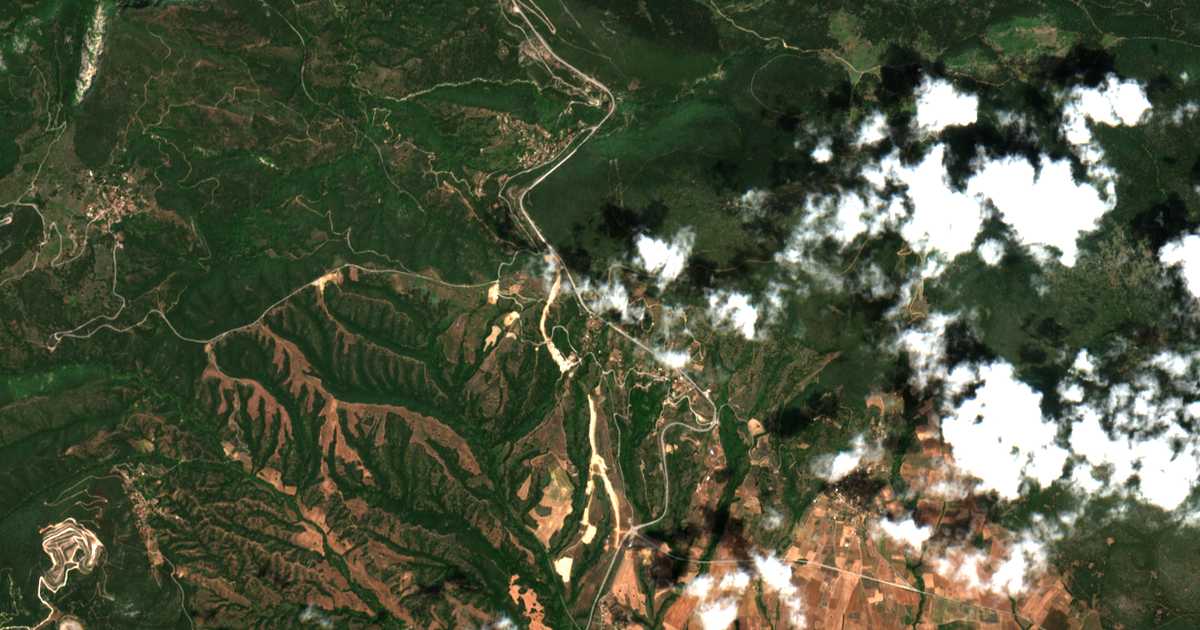 Satellitenkarte von Áno Brálos