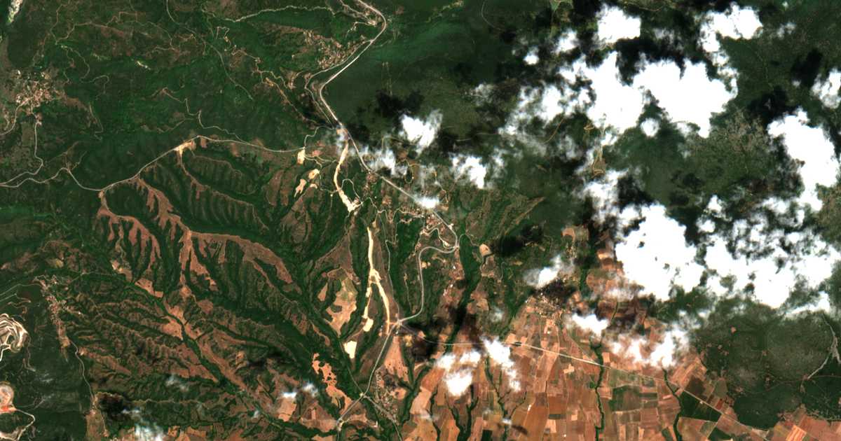Satellitenkarte von Brálos