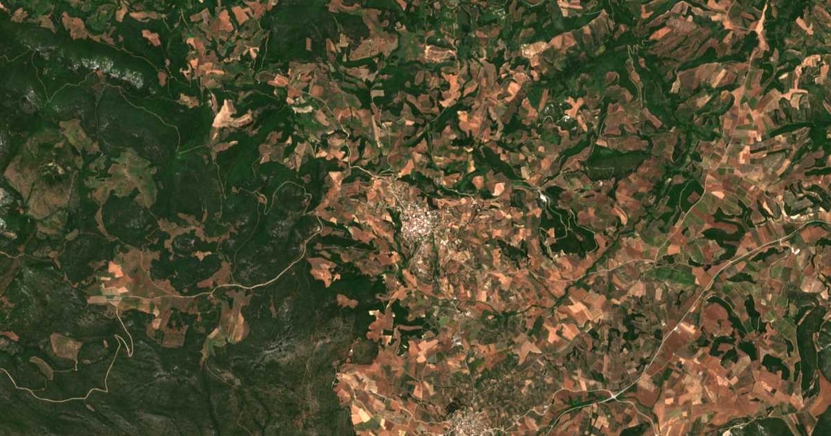 Satellitenkarte von Zélion