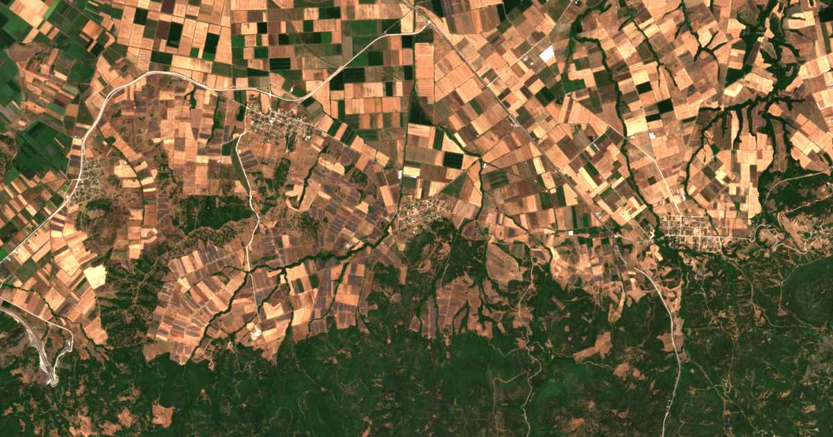 Satellitenkarte von Ágios Geórgios