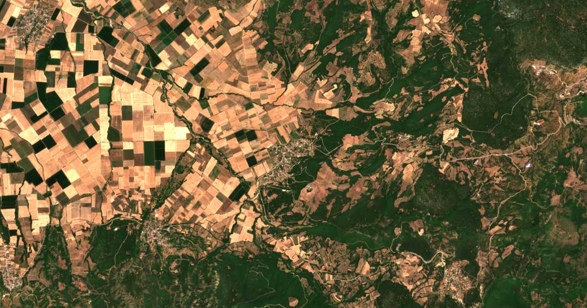 Satellitenkarte von Fyliadón