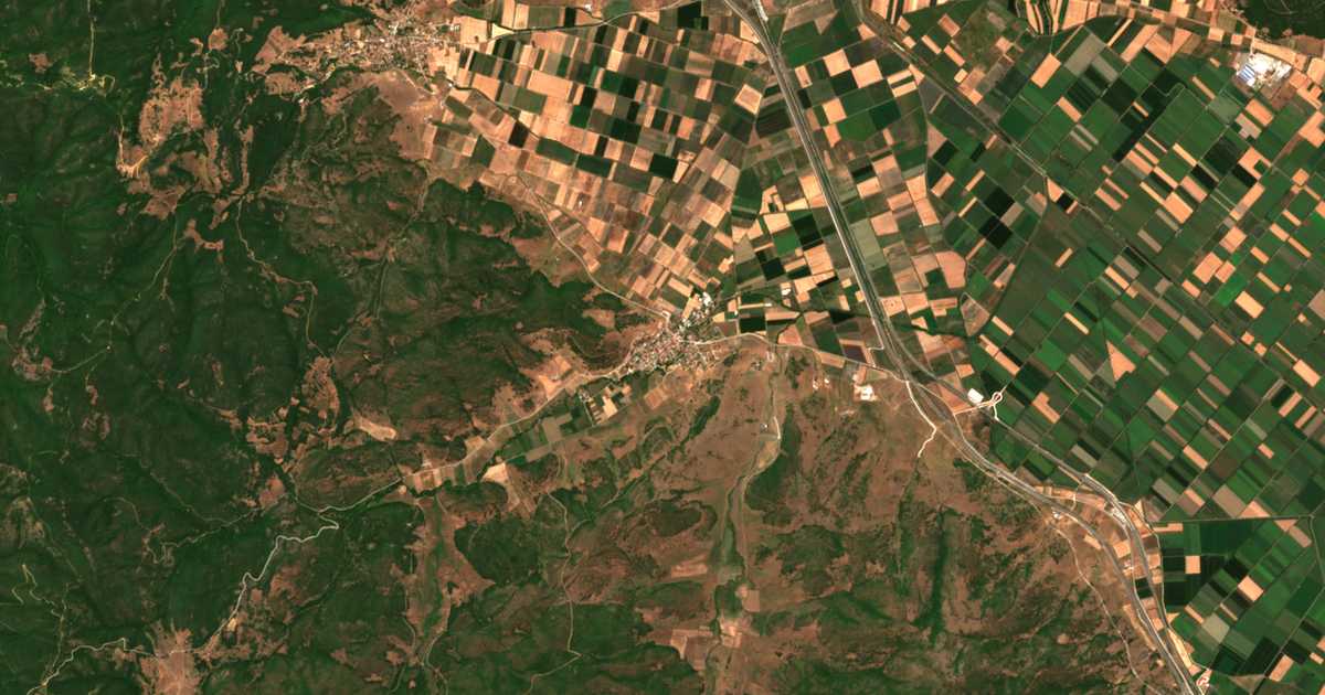 Satellitenkarte von Perivólion