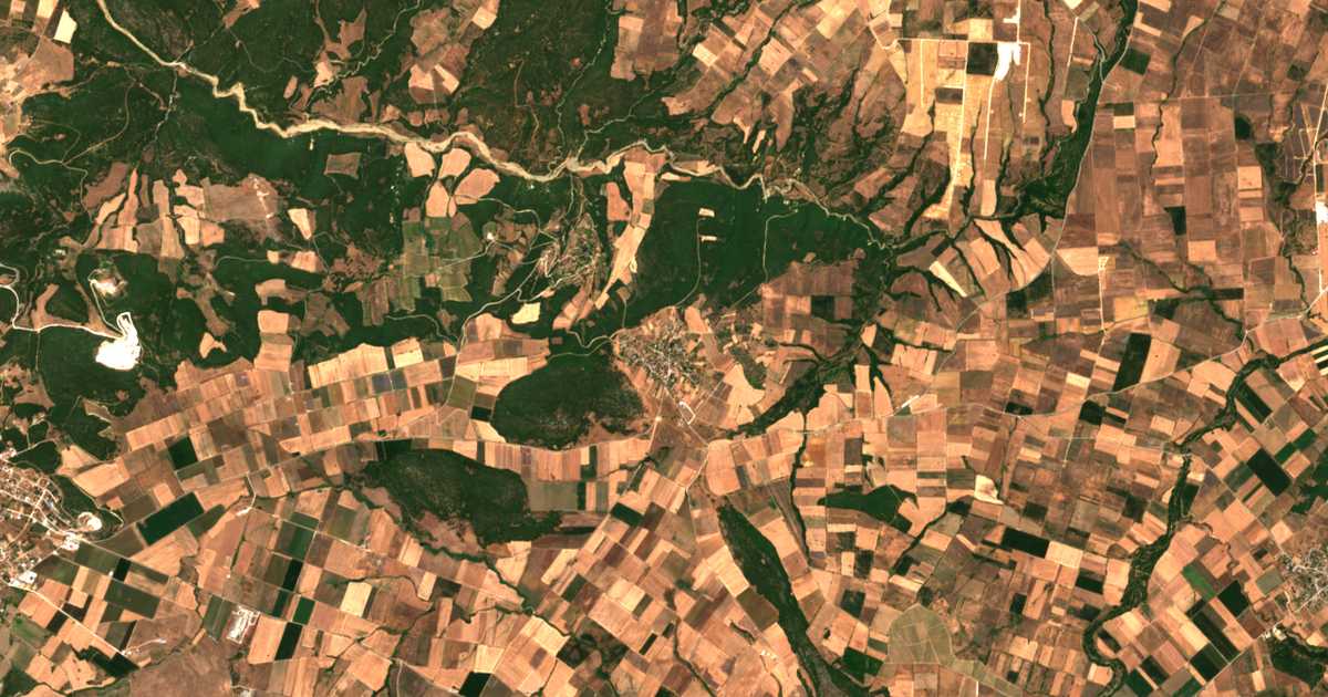 Satellitenkarte von Voúzion