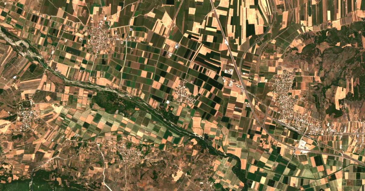 Satellitenkarte von Amoúrion