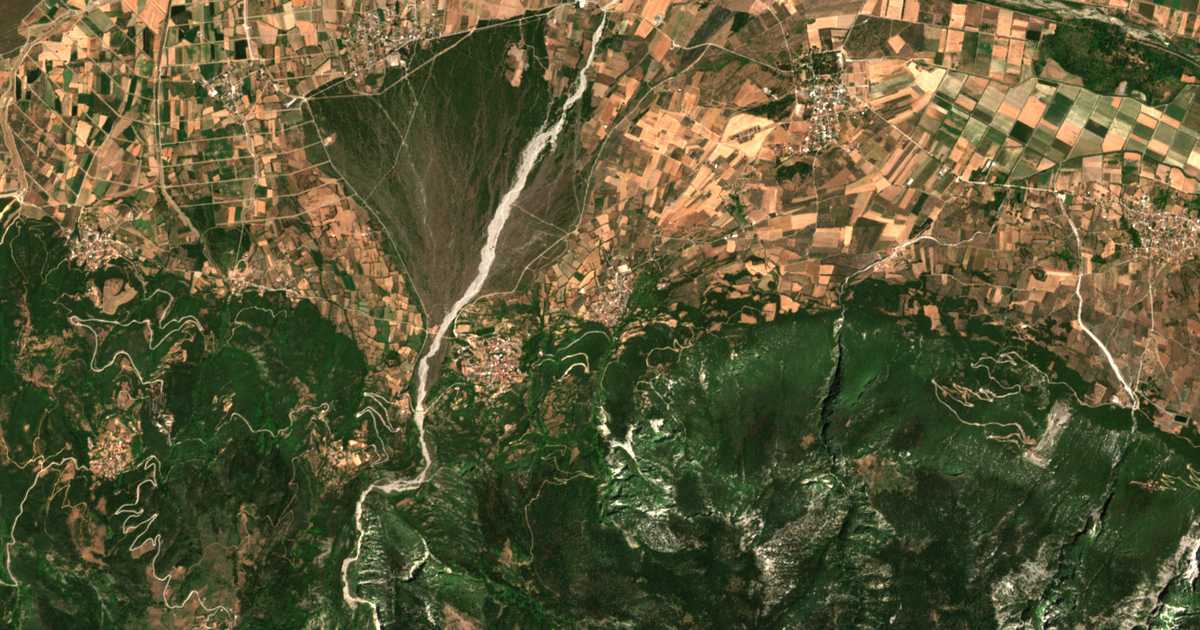 Satellitenkarte von Argyrochórion