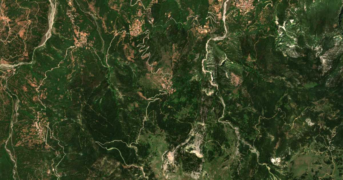 Satellitenkarte von Kastanéa