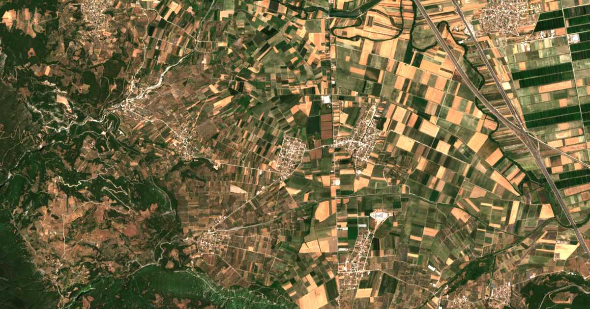 Satellitenkarte von Néon Kríkellon