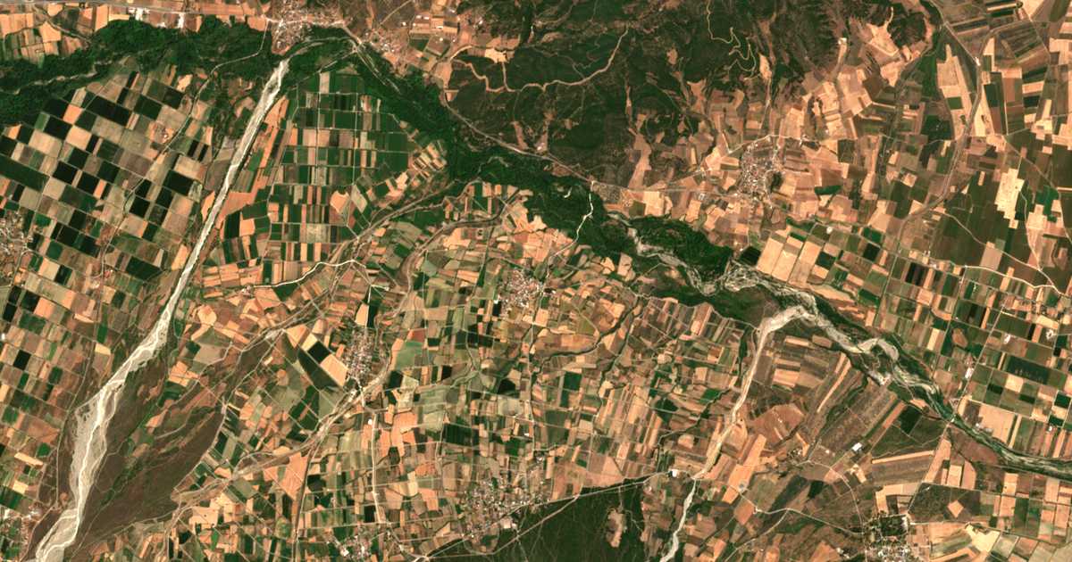 Satellitenkarte von Rodoniá