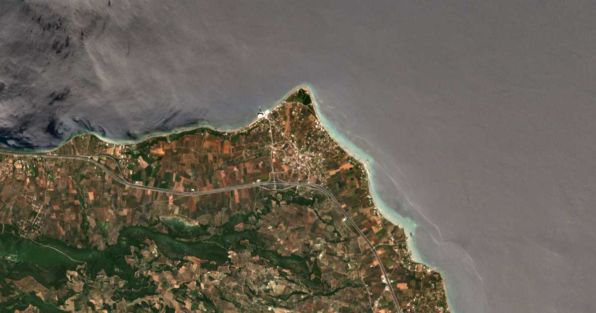 Satellitenkarte von Arkítsa