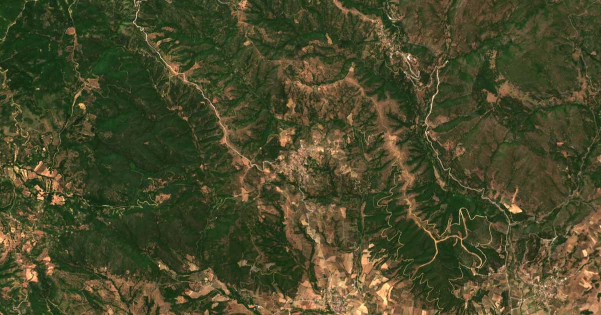 Satellitenkarte von Giannitsoú