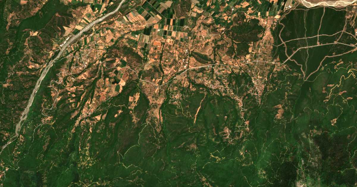 Satellitenkarte von Káto Kampiá