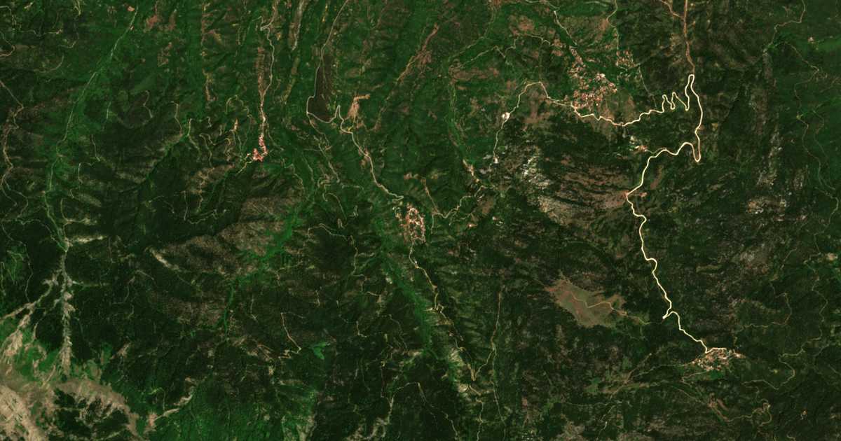 Satellitenkarte von Kolokythiá