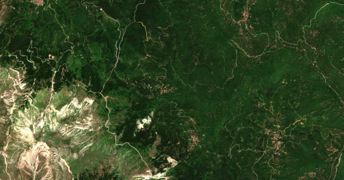 Satellitenkarte von Neochórion