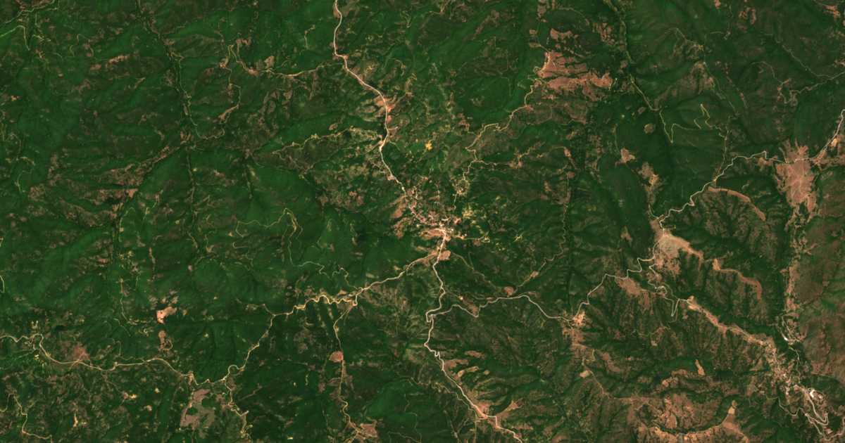 Satellitenkarte von Palaiá Giannitsoú