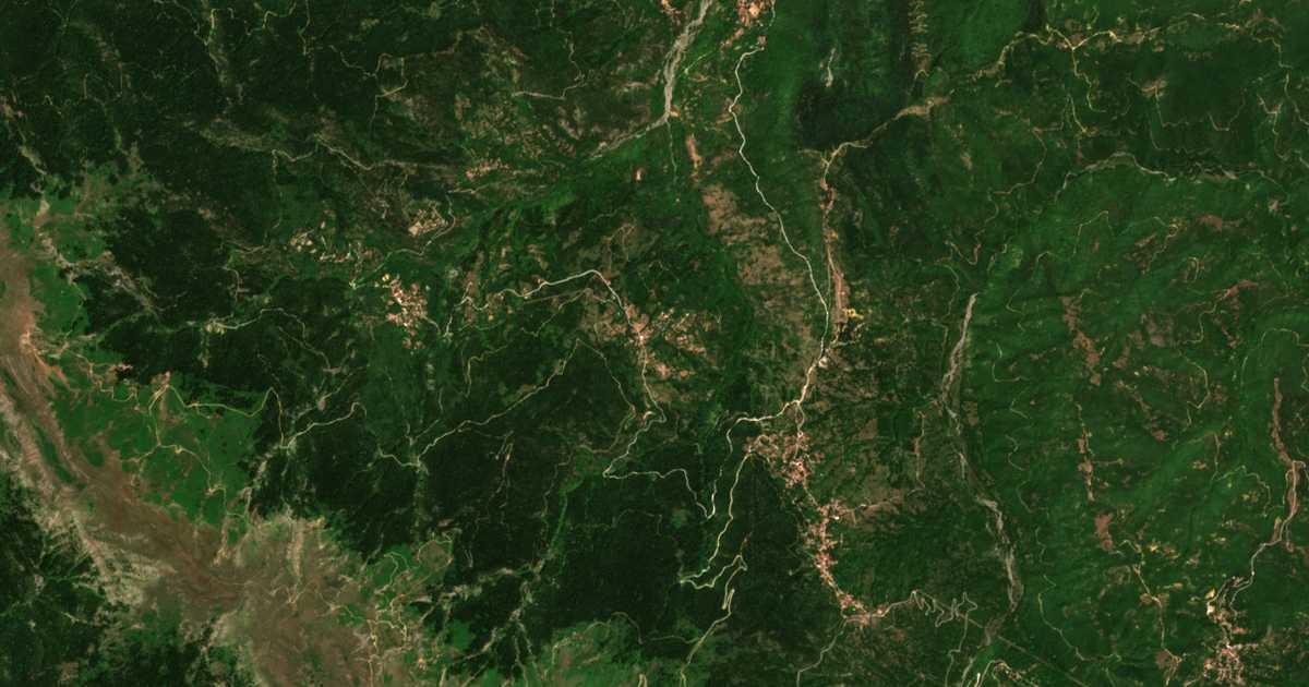 Satellitenkarte von Palaiochórion