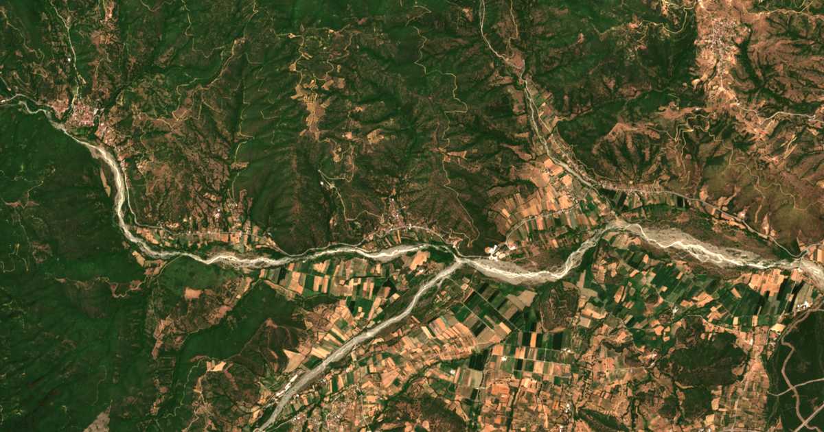 Satellitenkarte von Pteléa