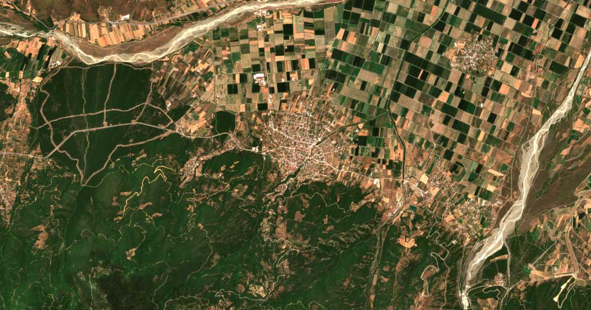 Satellitenkarte von Spercheiás