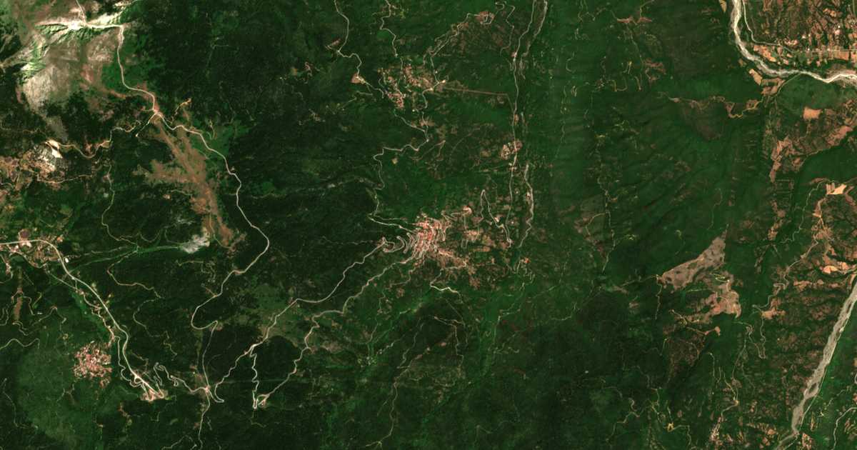 Satellitenkarte von Tymfristós