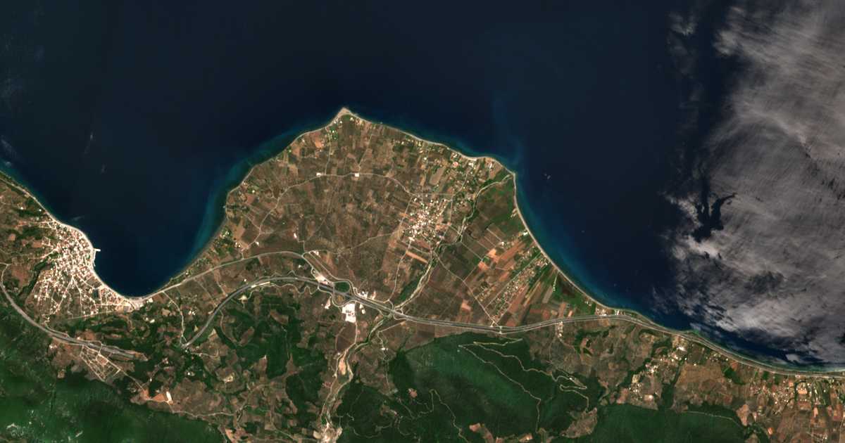 Satellitenkarte von Longós