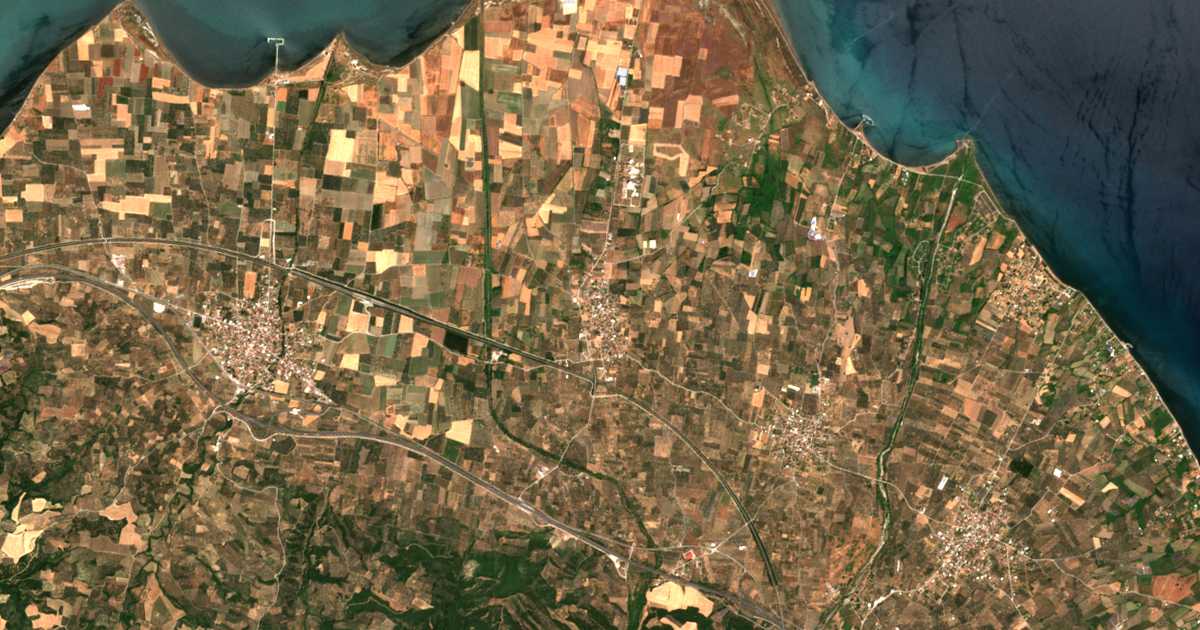 Satellitenkarte von Skárfeia