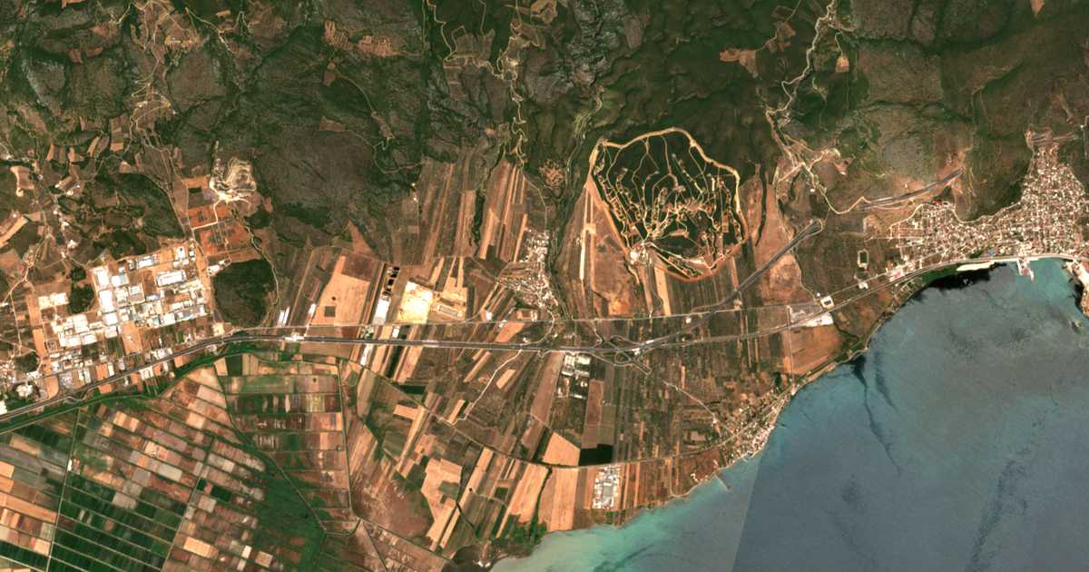 Satellitenkarte von Avlákion