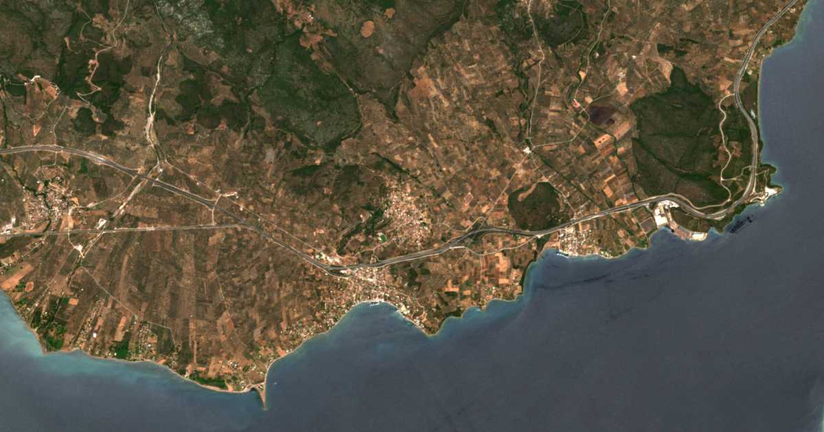 Satellitenkarte von Ráchai