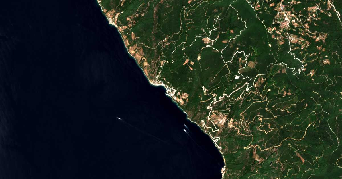 Satellitenkarte von Rossikon
