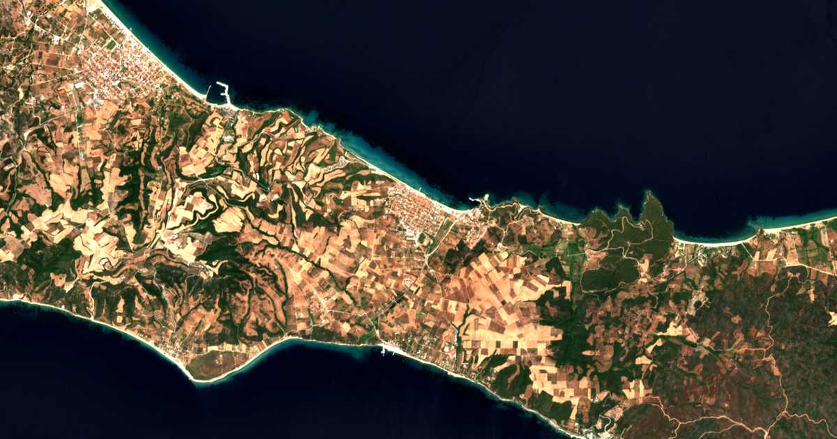 Satellitenkarte von Nea Roda