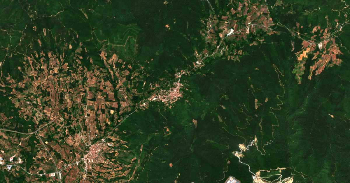 Satellitenkarte von Neochórion