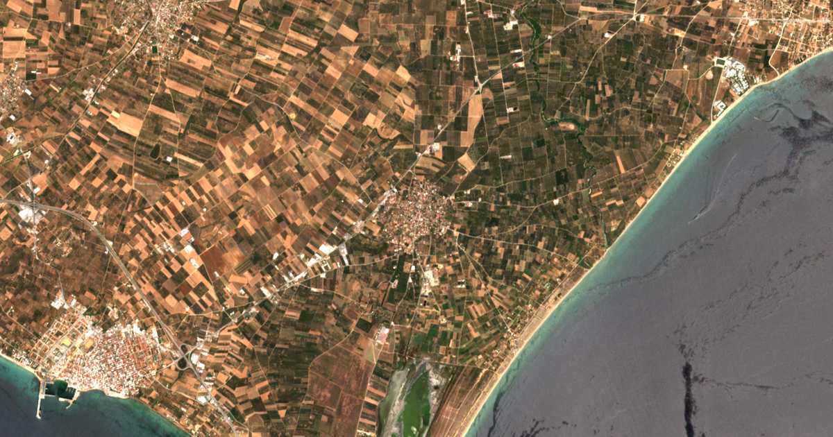 Satellitenkarte von Ágios Mámas