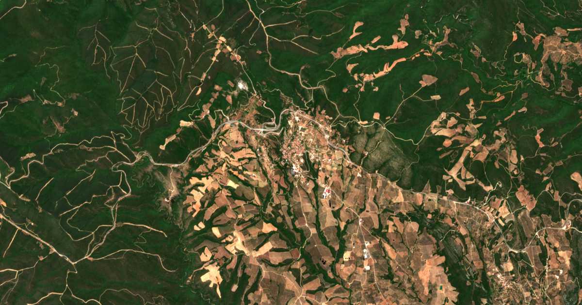 Satellitenkarte von Vrástama