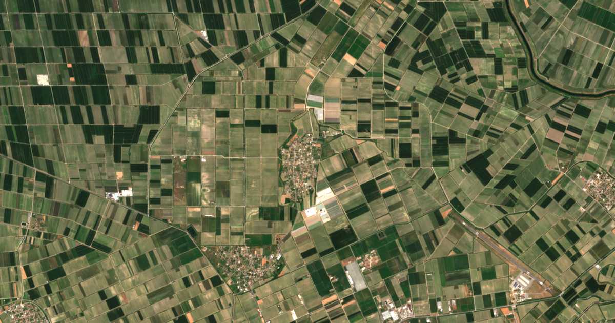 Satellitenkarte von Neochórion