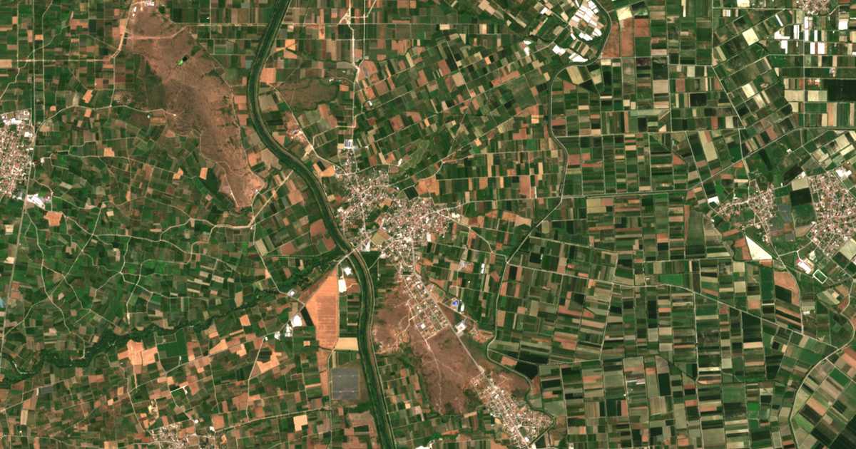 Satellitenkarte von Angelochórion