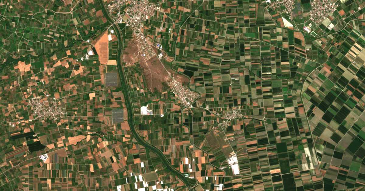 Satellitenkarte von Áno Zervochórion
