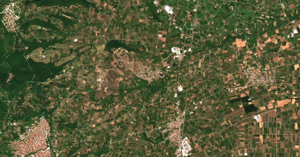 Satellitenkarte von Lefkádia