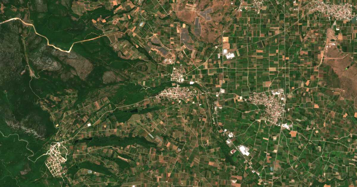 Satellitenkarte von Marína