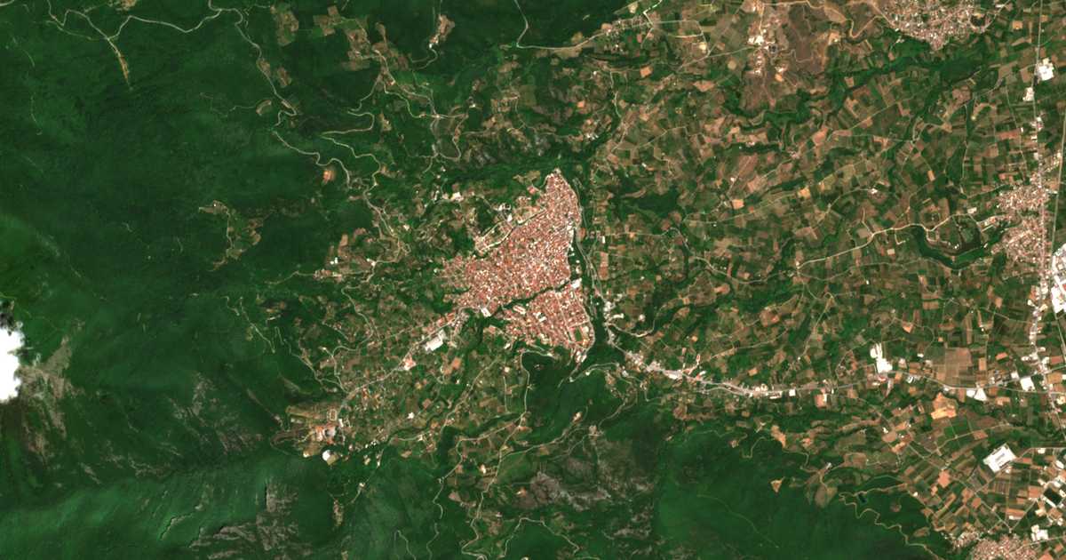 Satellitenkarte von Naoussa