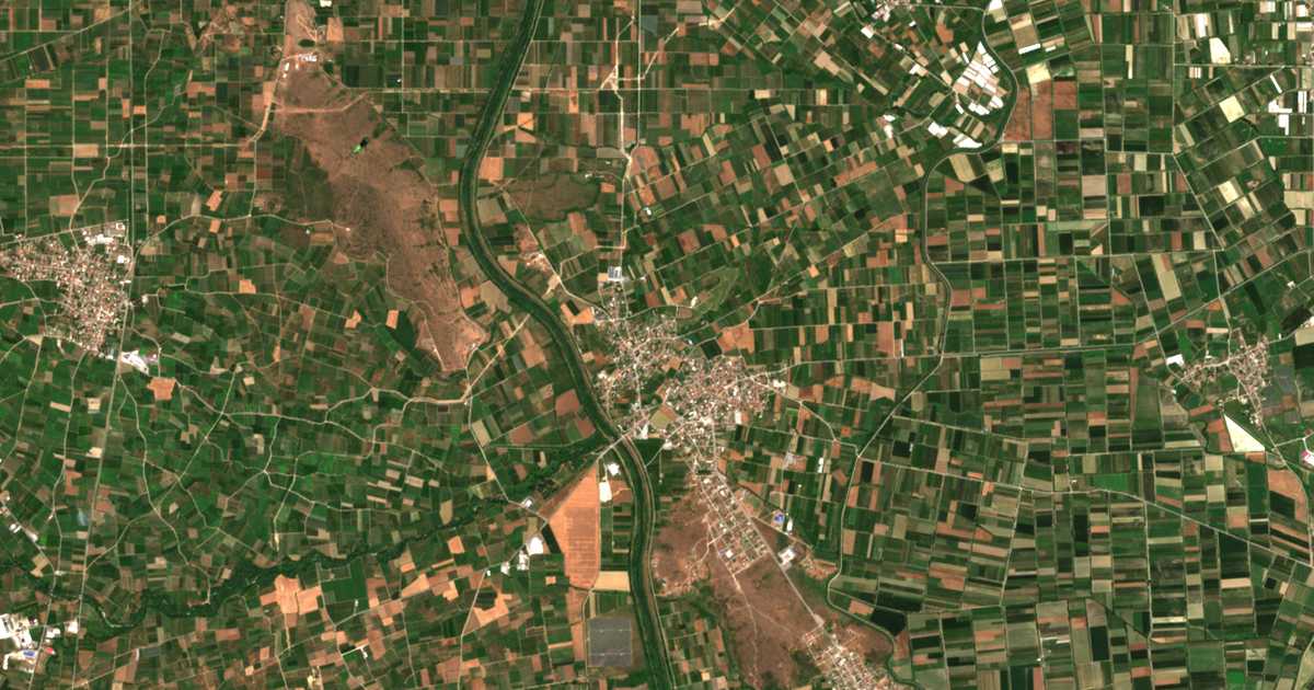 Satellitenkarte von Polyplátanos