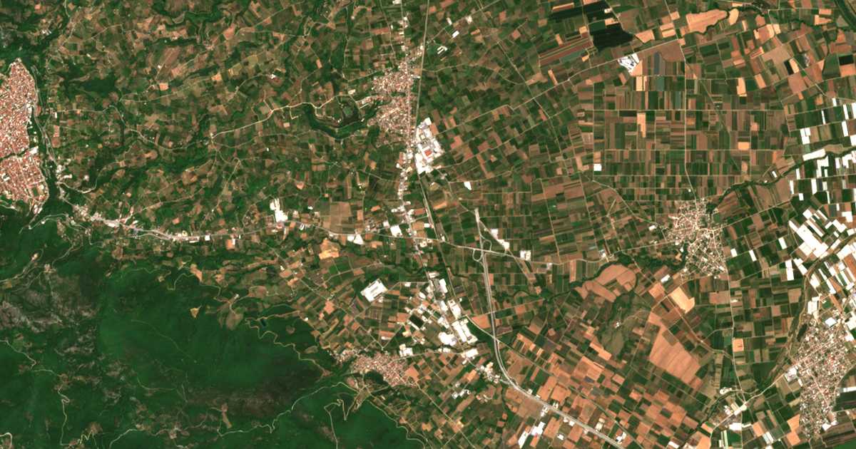 Satellitenkarte von Stathmós