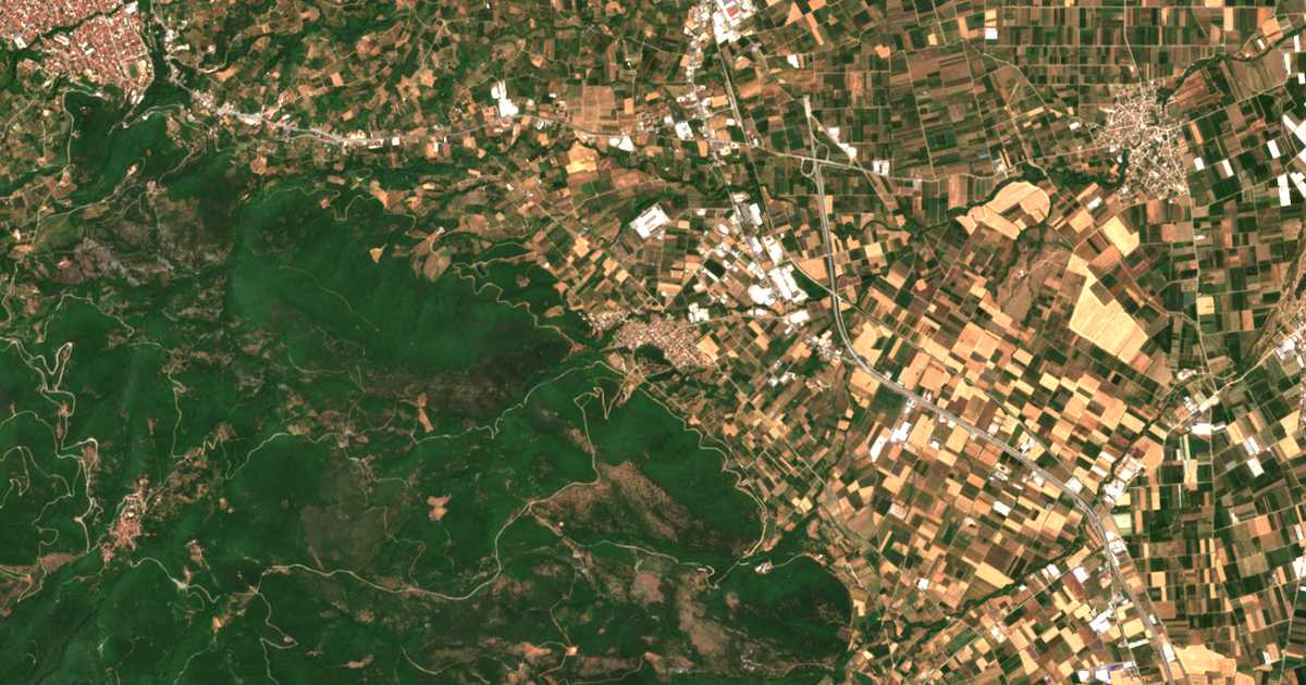 Satellitenkarte von Stenímachos