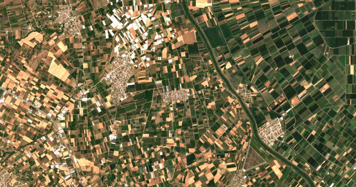 Satellitenkarte von Agía Marína