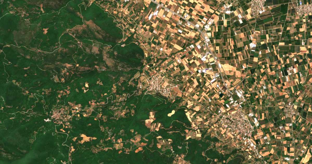 Satellitenkarte von Trílofon