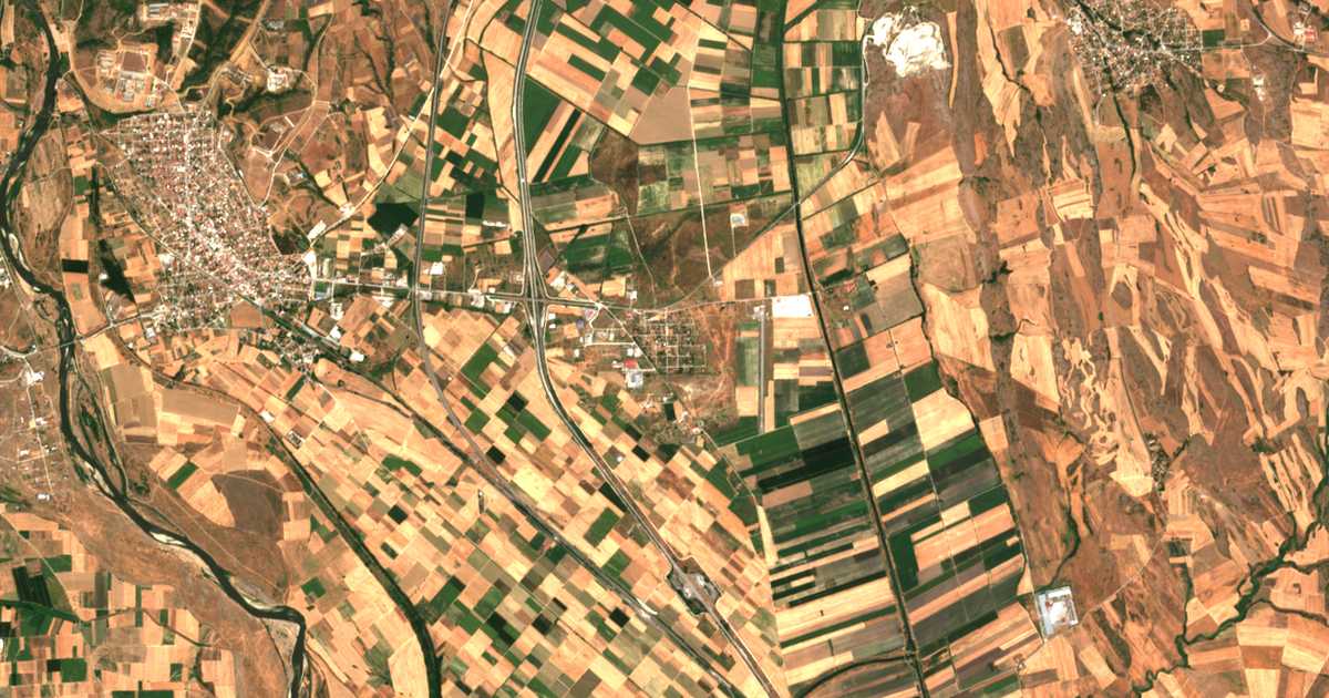 Satellitenkarte von Néa Kavála