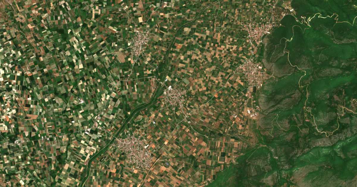 Satellitenkarte von Miléa